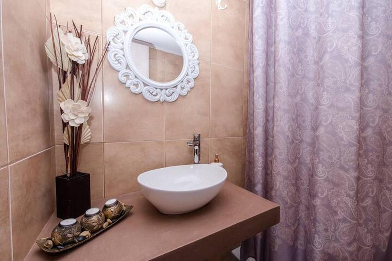 Eliora Studio & Aelia Apartment Heraklion  ภายนอก รูปภาพ